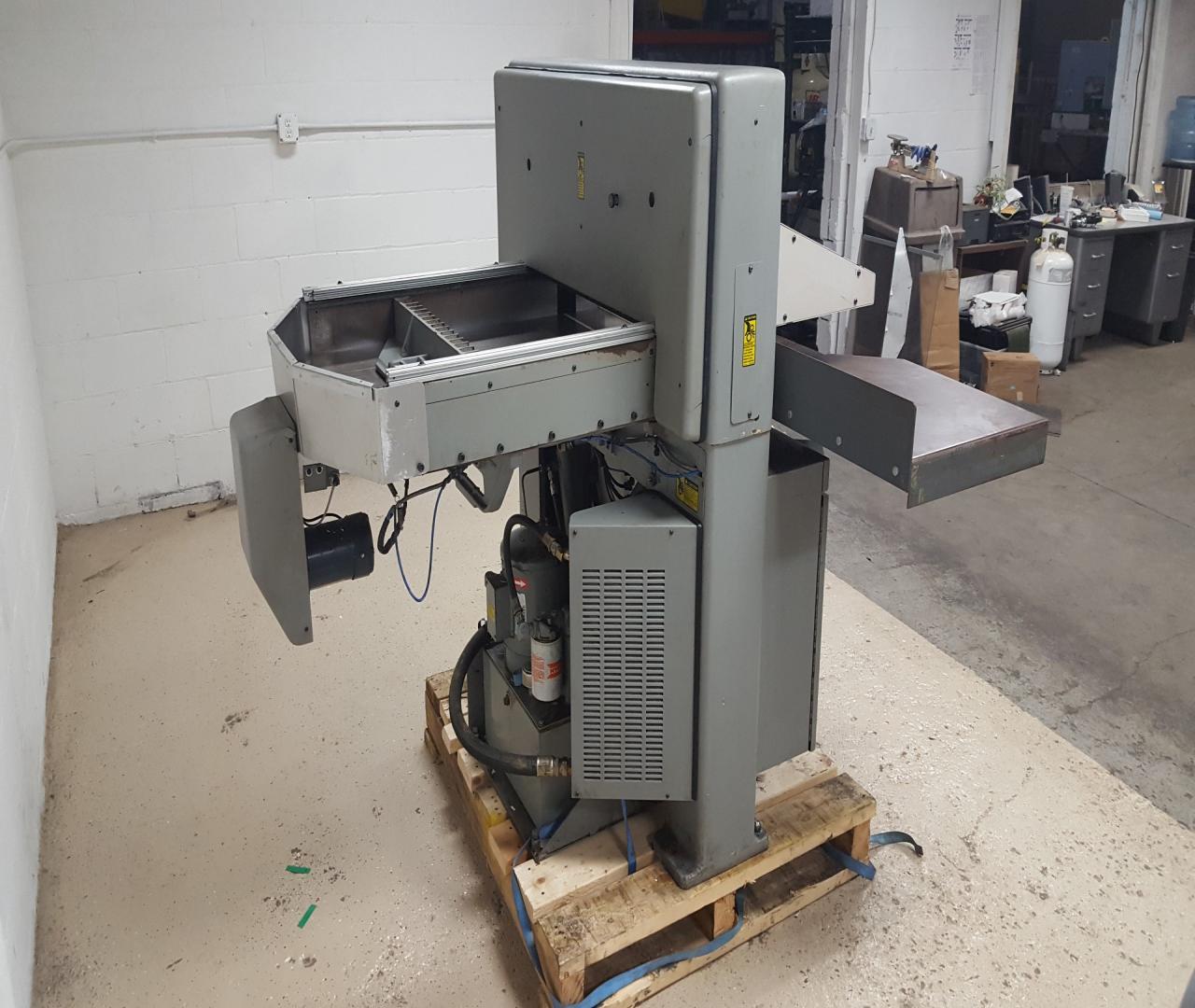 Lot #100: Challenge 305 MPX - 30.5" Programmable Paper Cutter with Auto Clap - Pontiac, MI - WireBids